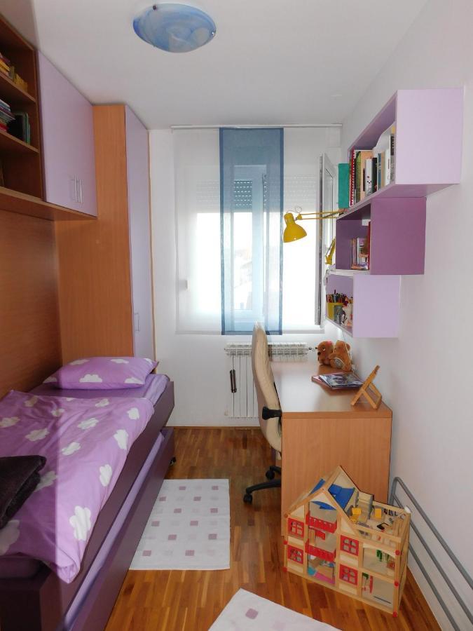 Happy Home Gospic Ngoại thất bức ảnh